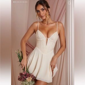 NWT Oh Polly Plunge V Neck Mini Dress